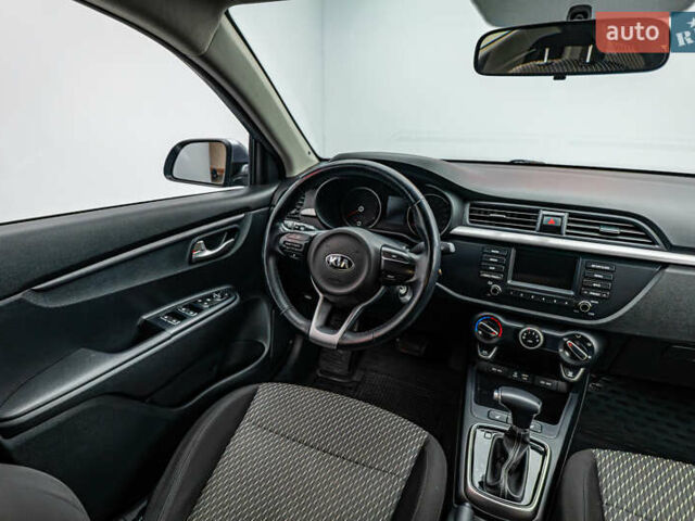 Серый Киа Рио, объемом двигателя 1.4 л и пробегом 71 тыс. км за 13202 $, фото 10 на Automoto.ua