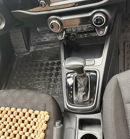 Серый Киа Рио, объемом двигателя 1.59 л и пробегом 122 тыс. км за 14800 $, фото 21 на Automoto.ua