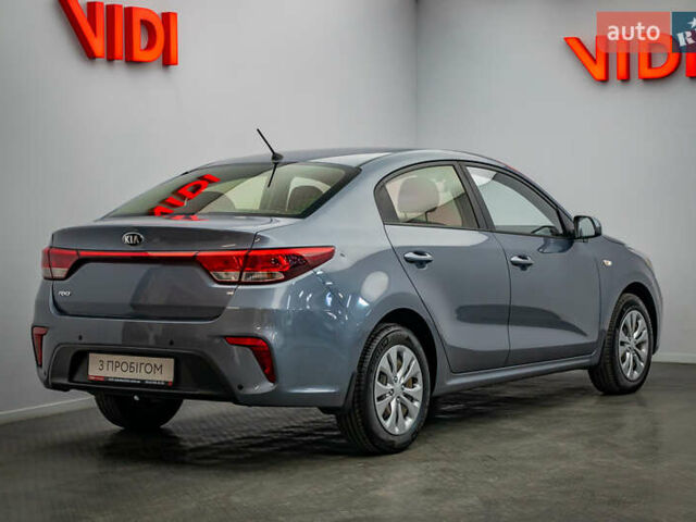 Серый Киа Рио, объемом двигателя 1.4 л и пробегом 71 тыс. км за 13202 $, фото 1 на Automoto.ua