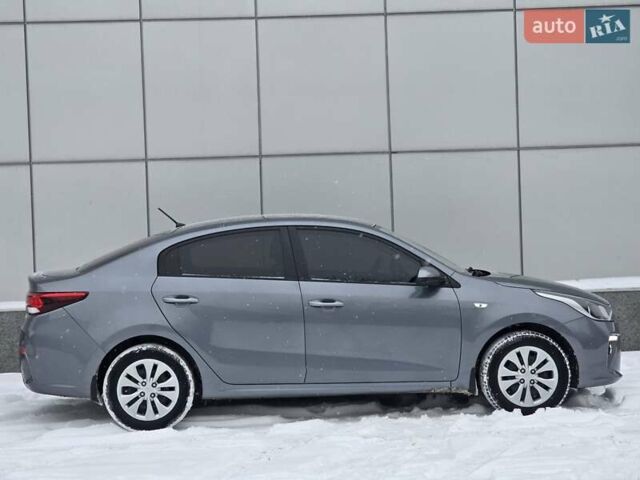 Серый Киа Рио, объемом двигателя 1.59 л и пробегом 91 тыс. км за 11900 $, фото 7 на Automoto.ua