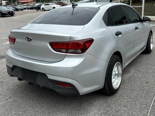 Серый Киа Рио, объемом двигателя 1.6 л и пробегом 47 тыс. км за 6500 $, фото 4 на Automoto.ua