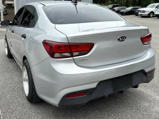 Серый Киа Рио, объемом двигателя 1.6 л и пробегом 47 тыс. км за 6500 $, фото 2 на Automoto.ua