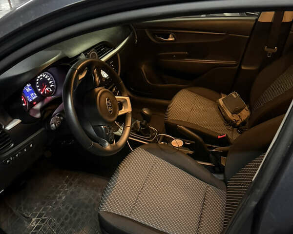 Серый Киа Рио, объемом двигателя 1.37 л и пробегом 107 тыс. км за 11300 $, фото 6 на Automoto.ua