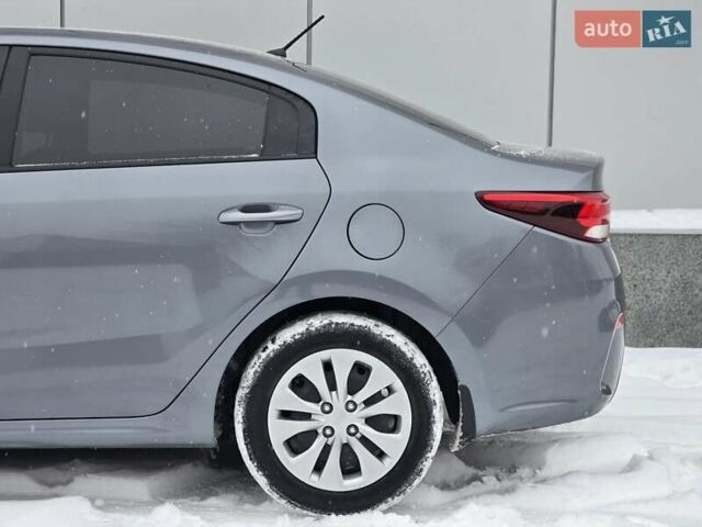 Серый Киа Рио, объемом двигателя 1.59 л и пробегом 91 тыс. км за 11900 $, фото 10 на Automoto.ua