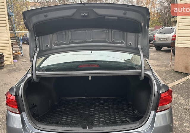 Серый Киа Рио, объемом двигателя 1.59 л и пробегом 122 тыс. км за 14800 $, фото 13 на Automoto.ua