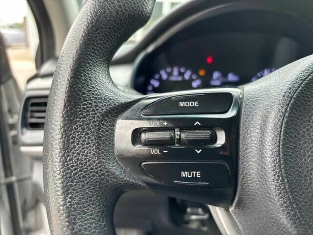 Серый Киа Рио, объемом двигателя 1.6 л и пробегом 47 тыс. км за 6500 $, фото 8 на Automoto.ua