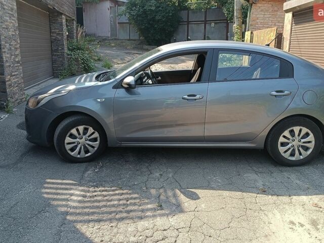Серый Киа Рио, объемом двигателя 1.37 л и пробегом 136 тыс. км за 9800 $, фото 2 на Automoto.ua