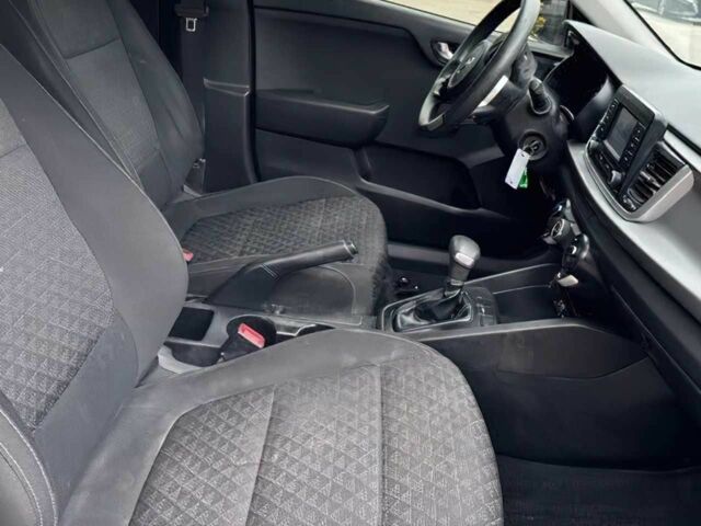 Серый Киа Рио, объемом двигателя 1.6 л и пробегом 47 тыс. км за 6500 $, фото 5 на Automoto.ua