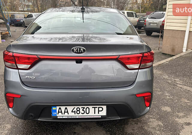 Серый Киа Рио, объемом двигателя 1.59 л и пробегом 122 тыс. км за 14800 $, фото 7 на Automoto.ua
