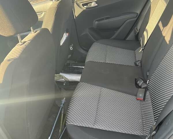 Серый Киа Рио, объемом двигателя 1.59 л и пробегом 91 тыс. км за 10500 $, фото 11 на Automoto.ua