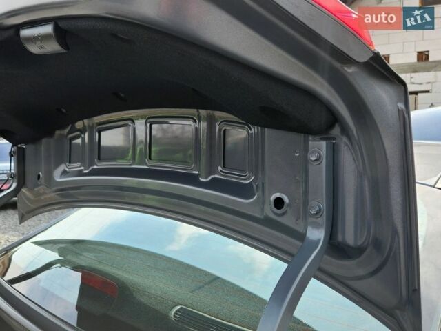 Сірий Кіа Ріо, об'ємом двигуна 1.37 л та пробігом 135 тис. км за 12999 $, фото 39 на Automoto.ua