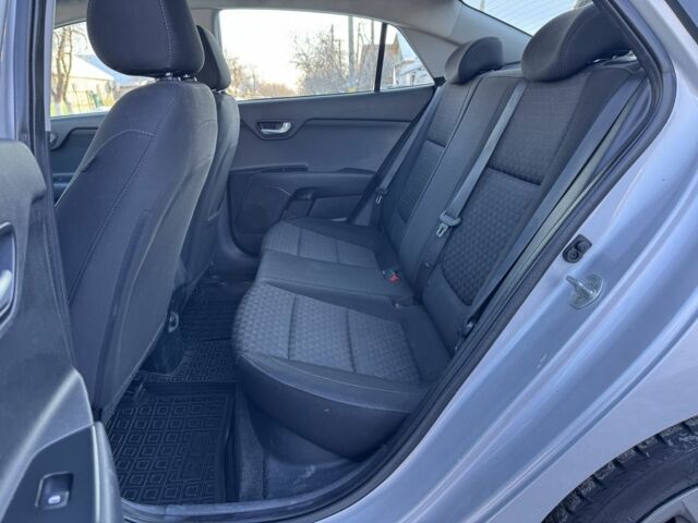 Сірий Кіа Ріо, об'ємом двигуна 1.6 л та пробігом 65 тис. км за 12700 $, фото 15 на Automoto.ua