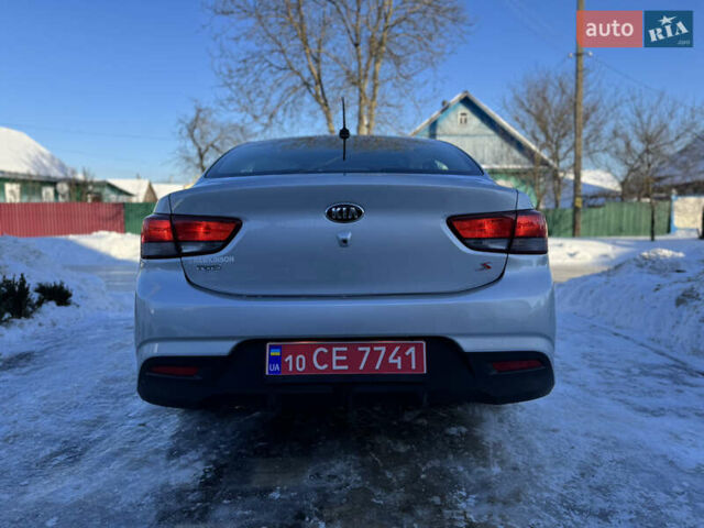 Серый Киа Рио, объемом двигателя 1.59 л и пробегом 65 тыс. км за 12700 $, фото 12 на Automoto.ua