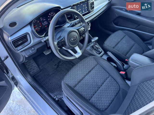 Серый Киа Рио, объемом двигателя 1.59 л и пробегом 65 тыс. км за 12700 $, фото 33 на Automoto.ua