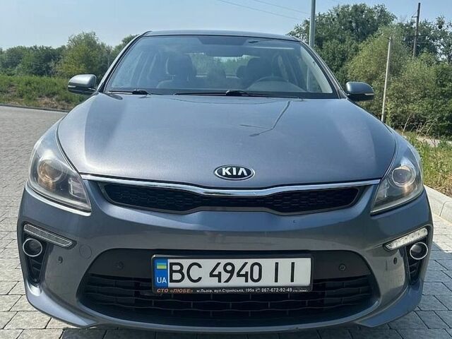 Серый Киа Рио, объемом двигателя 1.59 л и пробегом 110 тыс. км за 12550 $, фото 6 на Automoto.ua