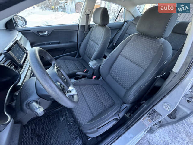 Серый Киа Рио, объемом двигателя 1.59 л и пробегом 65 тыс. км за 12700 $, фото 36 на Automoto.ua