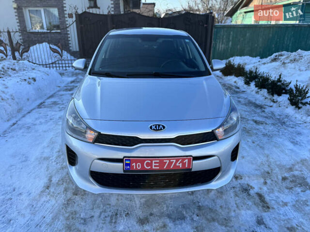 Серый Киа Рио, объемом двигателя 1.59 л и пробегом 65 тыс. км за 12700 $, фото 2 на Automoto.ua
