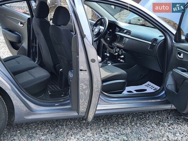 Сірий Кіа Ріо, об'ємом двигуна 1.37 л та пробігом 135 тис. км за 12999 $, фото 43 на Automoto.ua