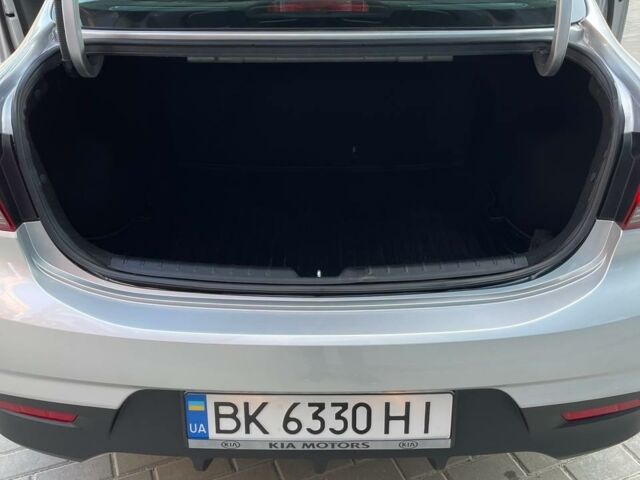 Серый Киа Рио, объемом двигателя 1.6 л и пробегом 25 тыс. км за 12300 $, фото 4 на Automoto.ua