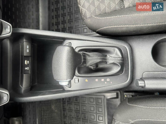 Серый Киа Рио, объемом двигателя 1.6 л и пробегом 65 тыс. км за 12800 $, фото 24 на Automoto.ua