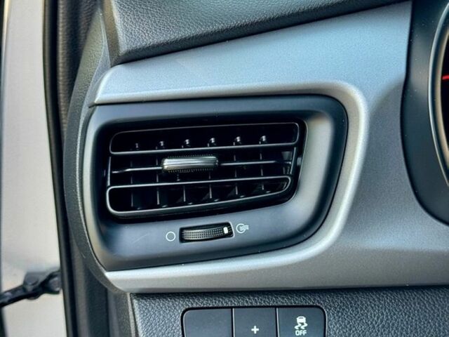 Серый Киа Рио, объемом двигателя 1.59 л и пробегом 68 тыс. км за 10900 $, фото 30 на Automoto.ua