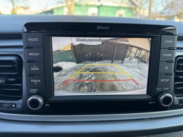 Сірий Кіа Ріо, об'ємом двигуна 1.6 л та пробігом 65 тис. км за 12700 $, фото 14 на Automoto.ua