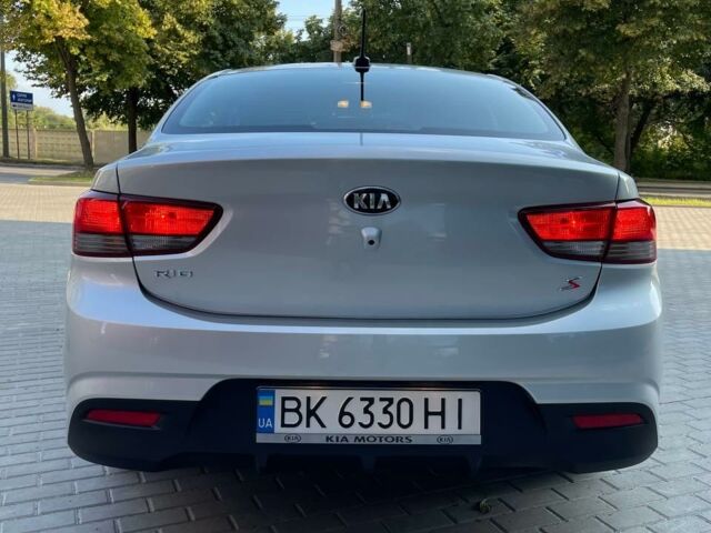 Серый Киа Рио, объемом двигателя 1.6 л и пробегом 25 тыс. км за 12300 $, фото 9 на Automoto.ua
