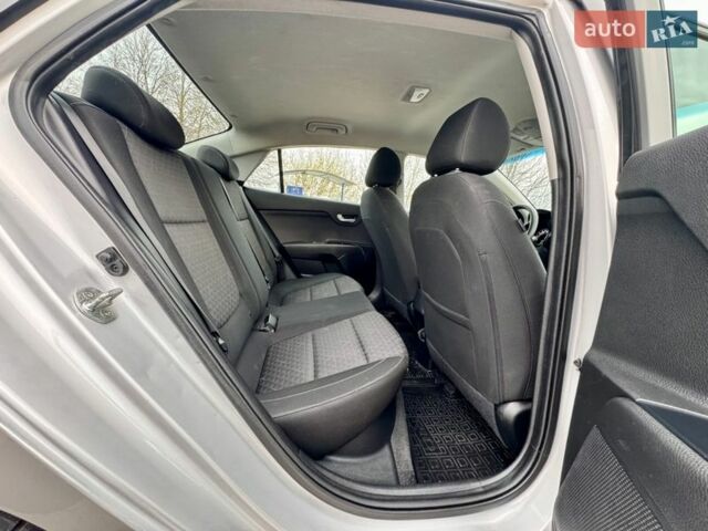 Серый Киа Рио, объемом двигателя 1.59 л и пробегом 68 тыс. км за 11500 $, фото 52 на Automoto.ua