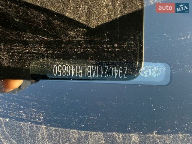 Серый Киа Рио, объемом двигателя 1.37 л и пробегом 135 тыс. км за 11100 $, фото 16 на Automoto.ua