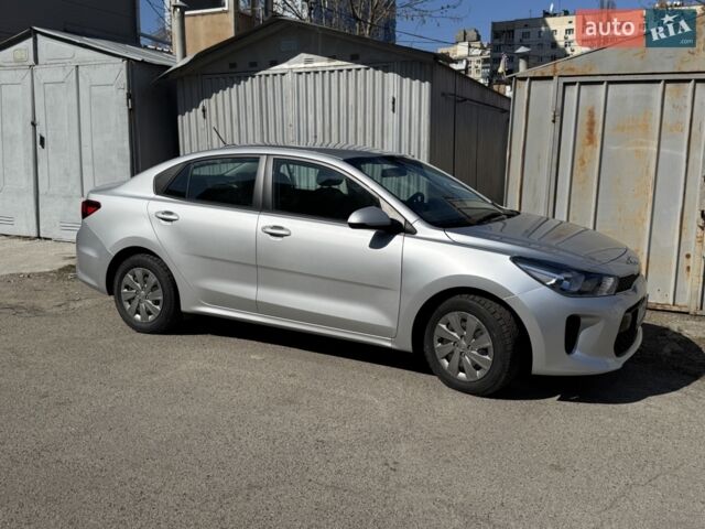 Серый Киа Рио, объемом двигателя 1.59 л и пробегом 40 тыс. км за 13000 $, фото 12 на Automoto.ua