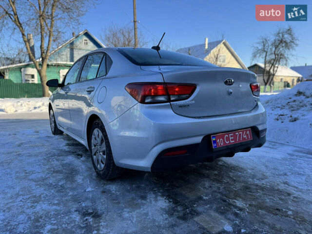 Серый Киа Рио, объемом двигателя 1.59 л и пробегом 65 тыс. км за 12700 $, фото 14 на Automoto.ua