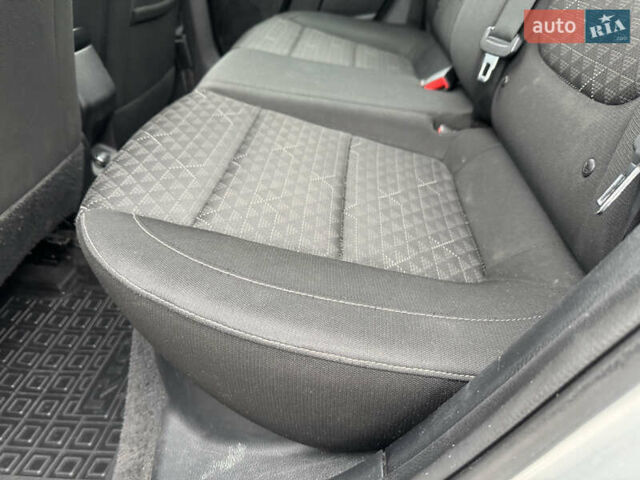 Серый Киа Рио, объемом двигателя 1.6 л и пробегом 65 тыс. км за 12800 $, фото 33 на Automoto.ua