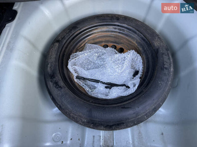 Серый Киа Рио, объемом двигателя 1.59 л и пробегом 65 тыс. км за 12700 $, фото 45 на Automoto.ua