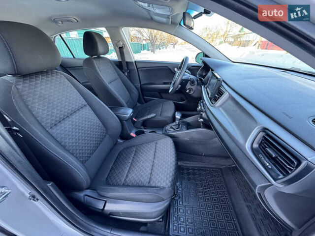 Серый Киа Рио, объемом двигателя 1.59 л и пробегом 65 тыс. км за 12700 $, фото 53 на Automoto.ua