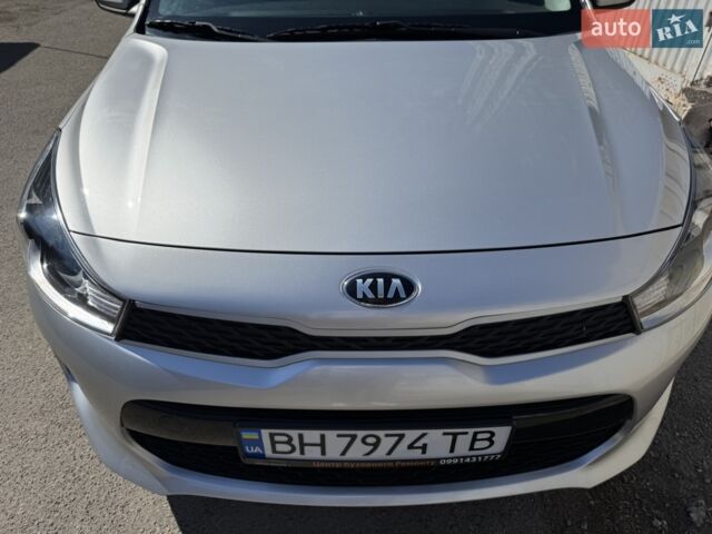 Серый Киа Рио, объемом двигателя 1.59 л и пробегом 40 тыс. км за 13000 $, фото 15 на Automoto.ua