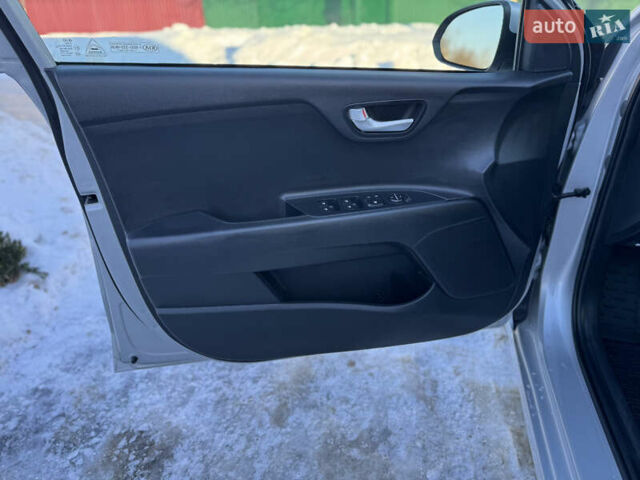 Серый Киа Рио, объемом двигателя 1.59 л и пробегом 65 тыс. км за 12700 $, фото 23 на Automoto.ua