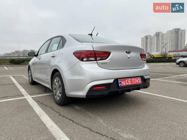 Серый Киа Рио, объемом двигателя 1.6 л и пробегом 65 тыс. км за 12800 $, фото 8 на Automoto.ua