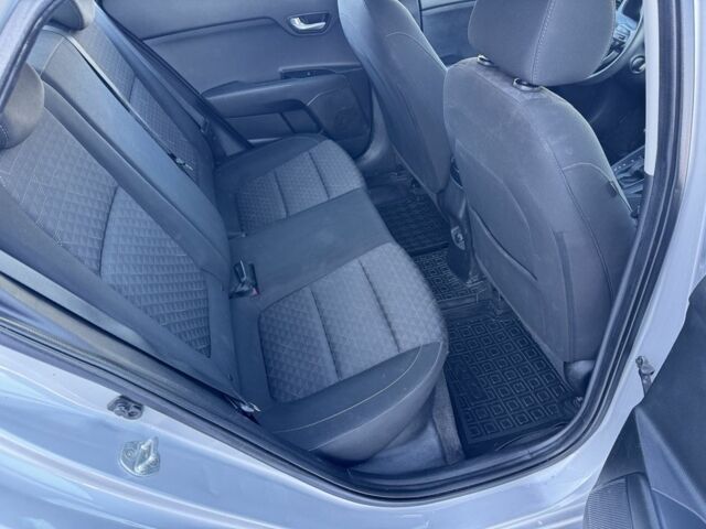 Сірий Кіа Ріо, об'ємом двигуна 1.6 л та пробігом 65 тис. км за 12700 $, фото 17 на Automoto.ua