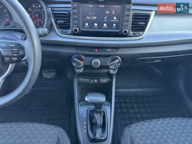 Серый Киа Рио, объемом двигателя 1.59 л и пробегом 65 тыс. км за 12700 $, фото 31 на Automoto.ua