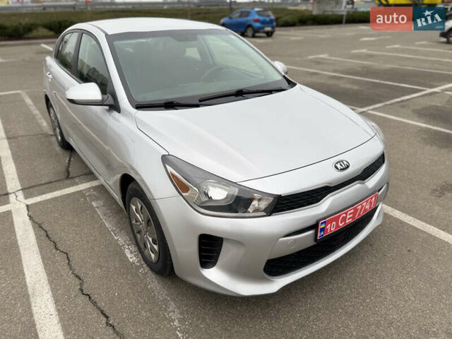 Серый Киа Рио, объемом двигателя 1.6 л и пробегом 65 тыс. км за 12800 $, фото 6 на Automoto.ua