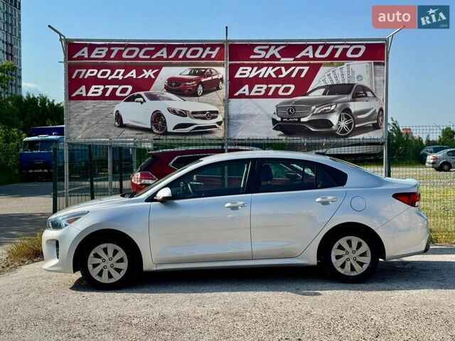 Серый Киа Рио, объемом двигателя 1.59 л и пробегом 68 тыс. км за 10900 $, фото 3 на Automoto.ua