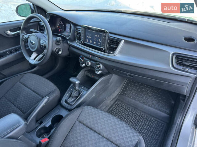 Серый Киа Рио, объемом двигателя 1.59 л и пробегом 65 тыс. км за 12700 $, фото 52 на Automoto.ua