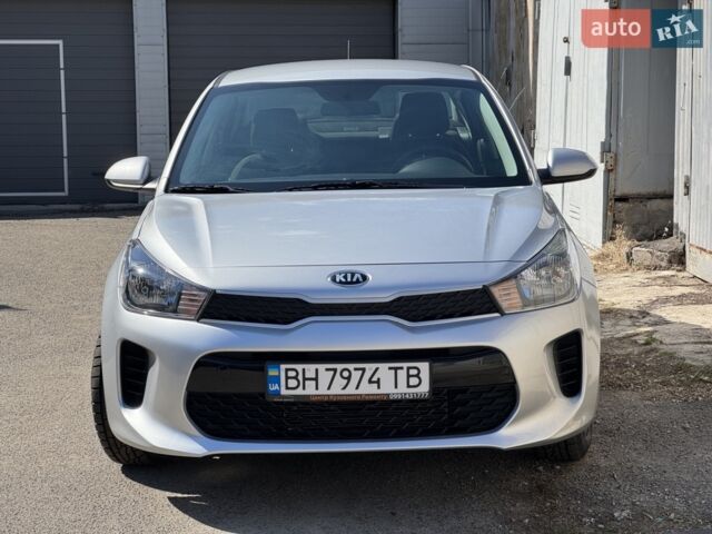 Серый Киа Рио, объемом двигателя 1.59 л и пробегом 40 тыс. км за 13000 $, фото 1 на Automoto.ua