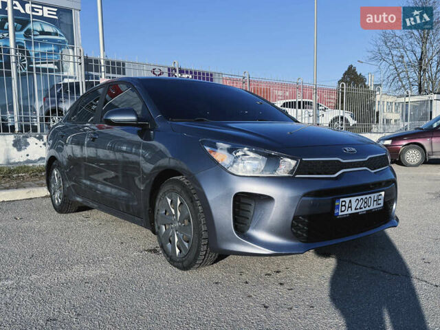 Серый Киа Рио, объемом двигателя 1.59 л и пробегом 60 тыс. км за 11900 $, фото 1 на Automoto.ua