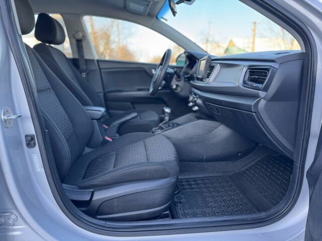 Сірий Кіа Ріо, об'ємом двигуна 1.6 л та пробігом 65 тис. км за 12700 $, фото 18 на Automoto.ua