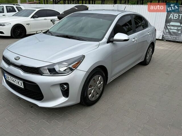 Серый Киа Рио, объемом двигателя 1.59 л и пробегом 108 тыс. км за 11800 $, фото 2 на Automoto.ua