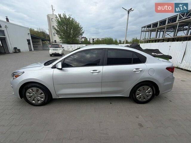 Серый Киа Рио, объемом двигателя 1.59 л и пробегом 108 тыс. км за 11800 $, фото 4 на Automoto.ua