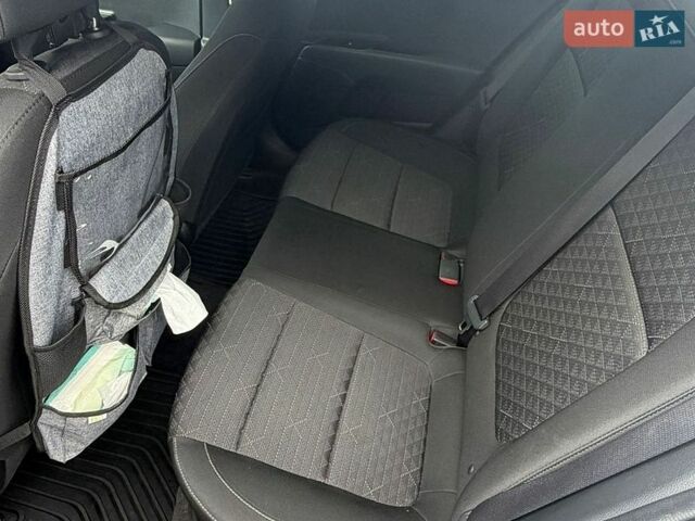 Серый Киа Рио, объемом двигателя 1.59 л и пробегом 108 тыс. км за 11800 $, фото 16 на Automoto.ua