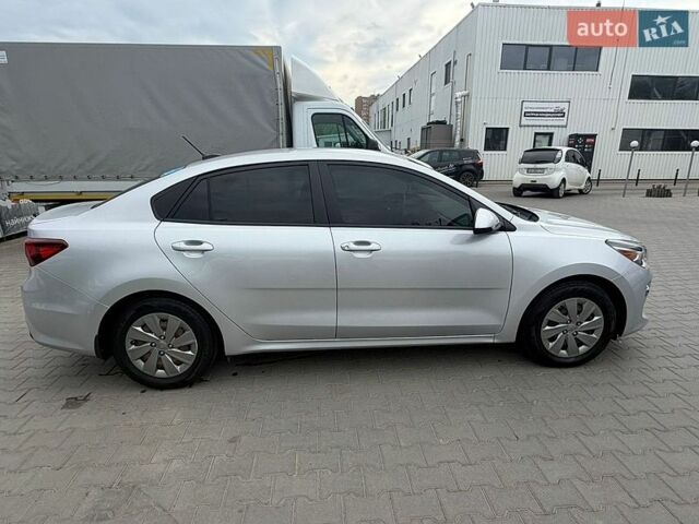 Серый Киа Рио, объемом двигателя 1.59 л и пробегом 108 тыс. км за 11800 $, фото 3 на Automoto.ua