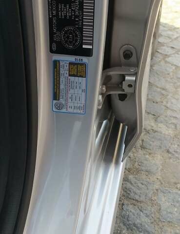 Серый Киа Рио, объемом двигателя 1.6 л и пробегом 8 тыс. км за 14500 $, фото 13 на Automoto.ua